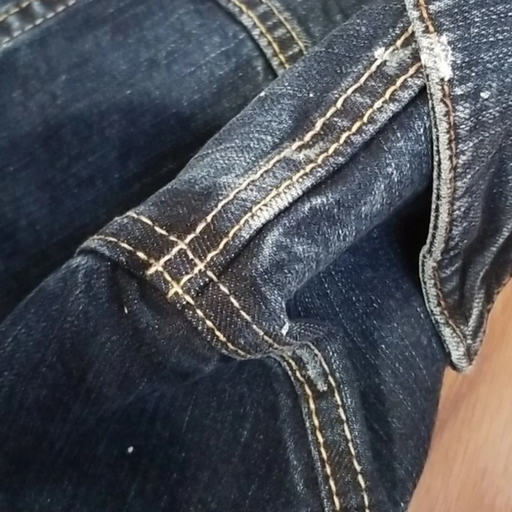 Gap 1969 jean jacket distressed small‎